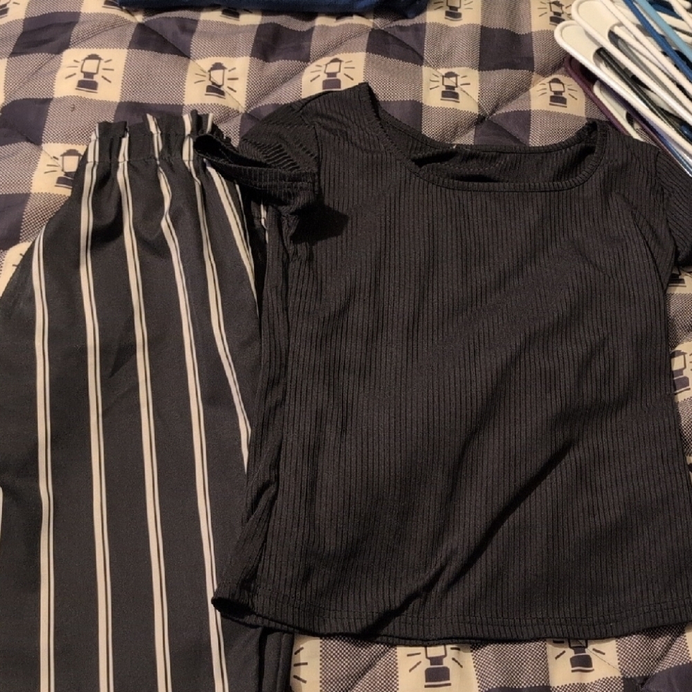 Source Unknown Black Top and Striped Skirt Set